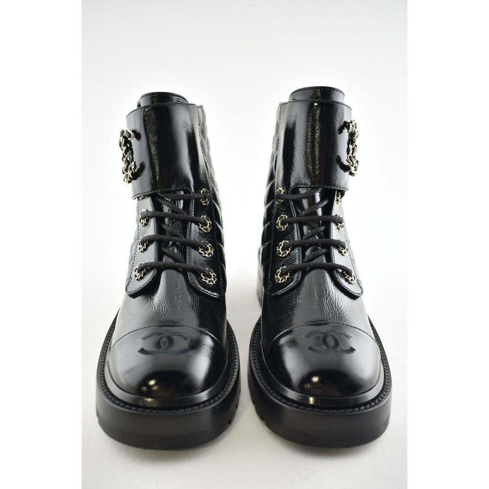 Chanel 21A Black Shiny Patent Quilted Gold CC Chain Combat Ankle Short Boot 40.5 - Picture 5 of 11